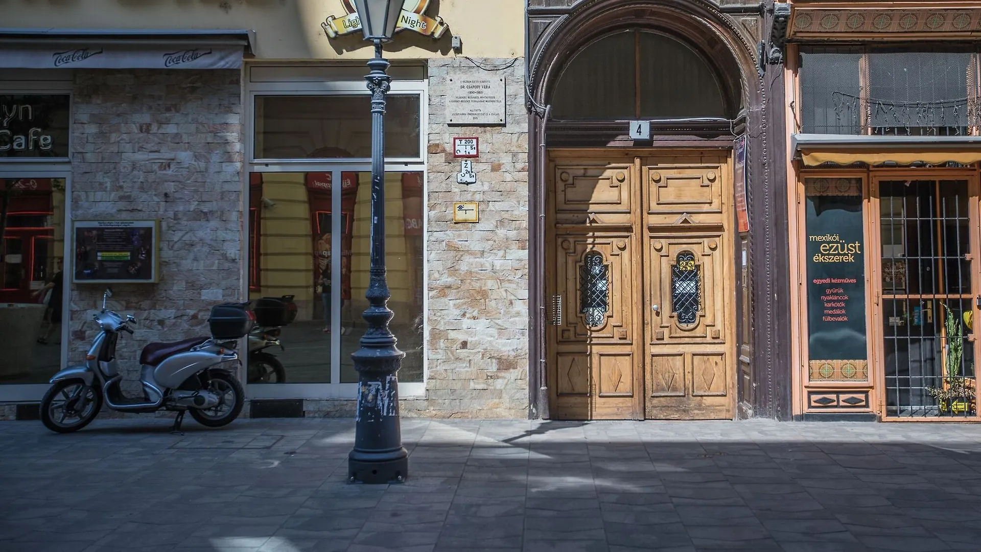 Budapest Passage 1